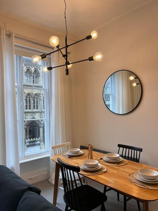 Modern Apartment Within Historic Chester City Walls Exteriör bild